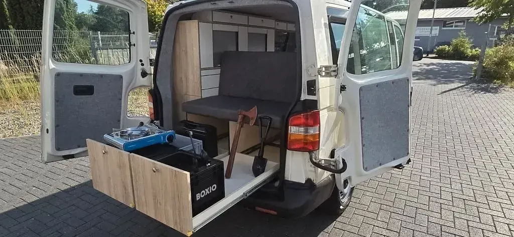 Gebraucht VW Multivan California 102 PS (75 kW) 2007 Grau Van / Kleinbus