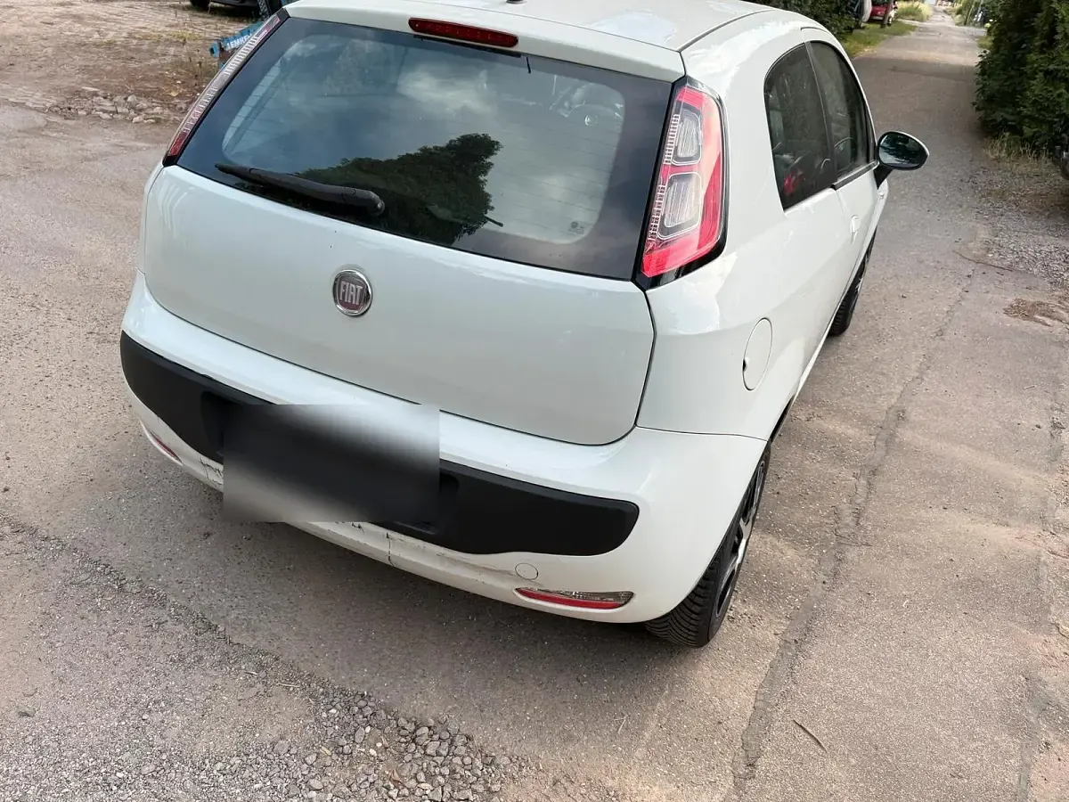 Gebraucht Fiat Punto Evo 70 PS (51 kW) 2011 Weiß Kleinwagen