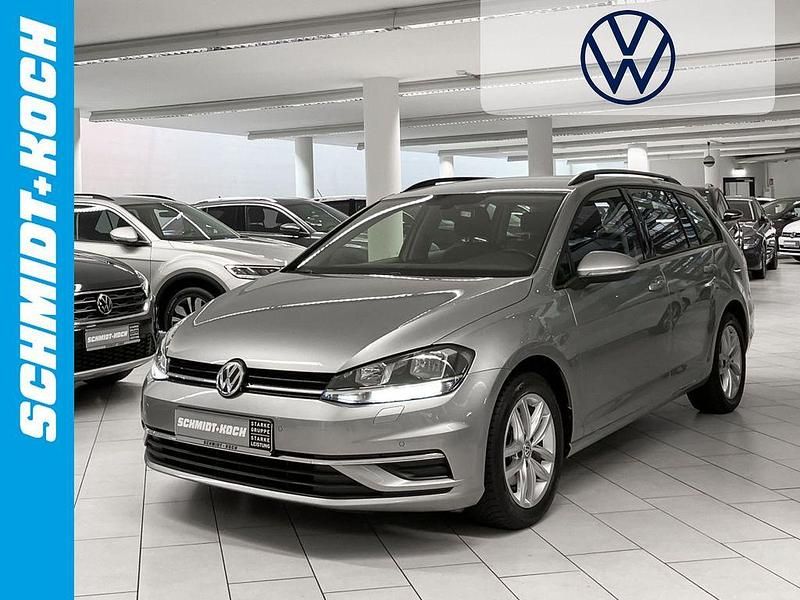 Silber Gebraucht 2020 VW Golf VII Comfortline Kombi | 16.490 € (Fairer Preis) - Bild 1/4