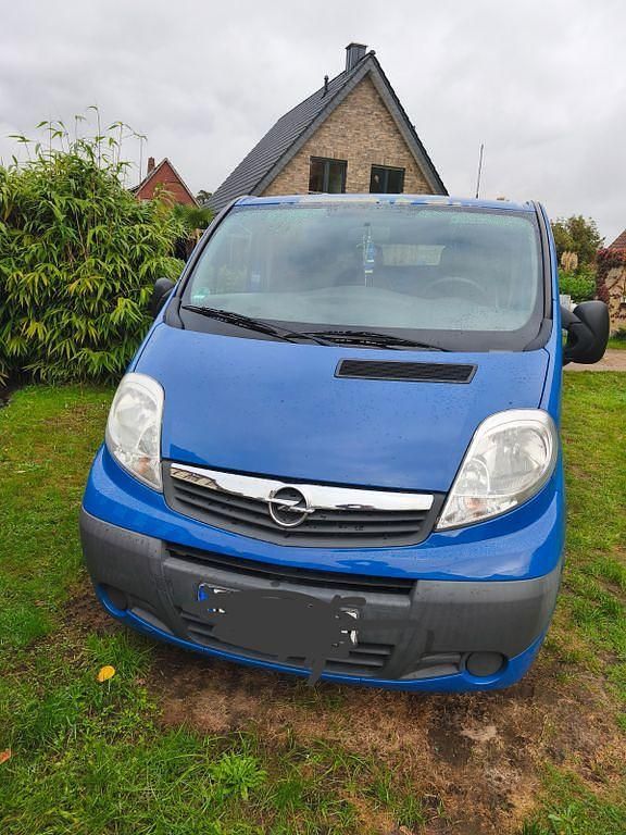 Blau Gebraucht 2014 Opel Vivaro Van | 5.000 € (Guter Preis) - Bild 1/4