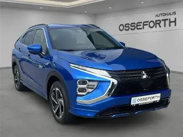 Second-hand Mitsubishi Eclipse Cross Select 188 CP (138 kW) 2023 Albastru SUV
