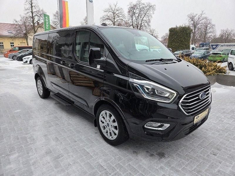 Gebraucht Ford Tourneo Custom 185 PS (136 kW) 2022 Schwarz Van