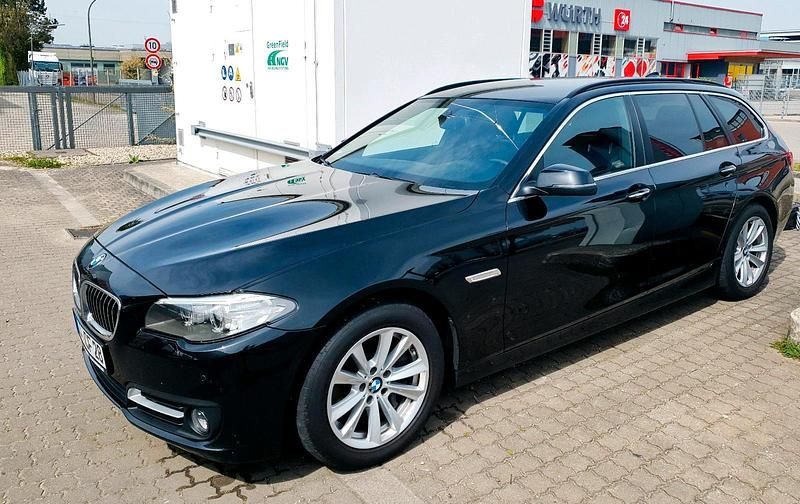 Gebraucht BMW 525 Luxury Line 218 PS (160 kW) 2016 Schwarz Kombi