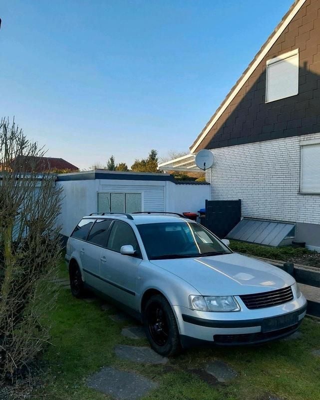 Używany VW Passat 115 KM (84 kW) 1999 Srebrny Kombi