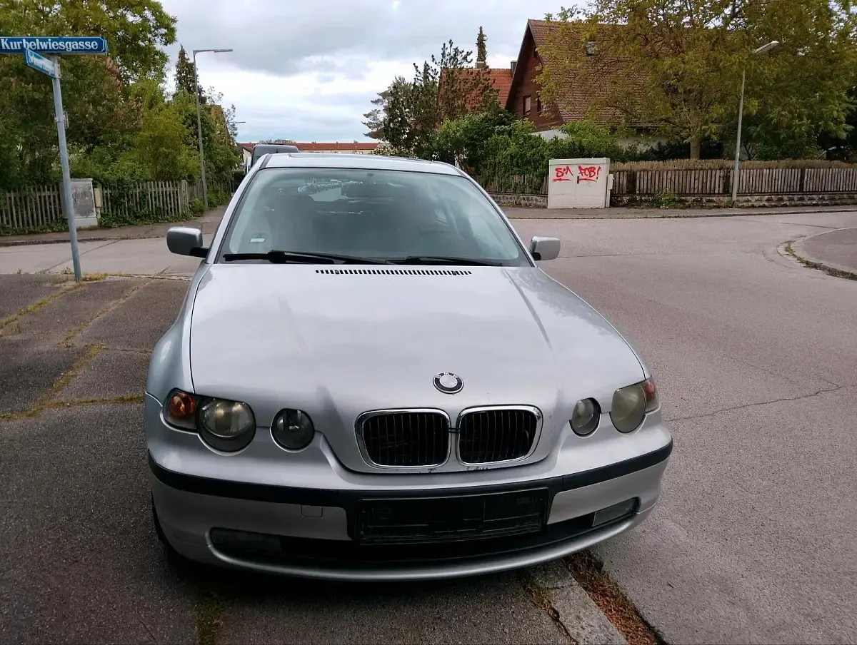 Gebraucht BMW 316 116 PS (85 kW) 2002 Silber Kleinwagen