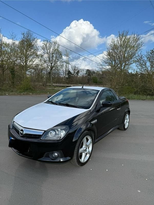 Gebraucht Opel Tigra 90 PS (66 kW) 2005 Schwarz Cabrio