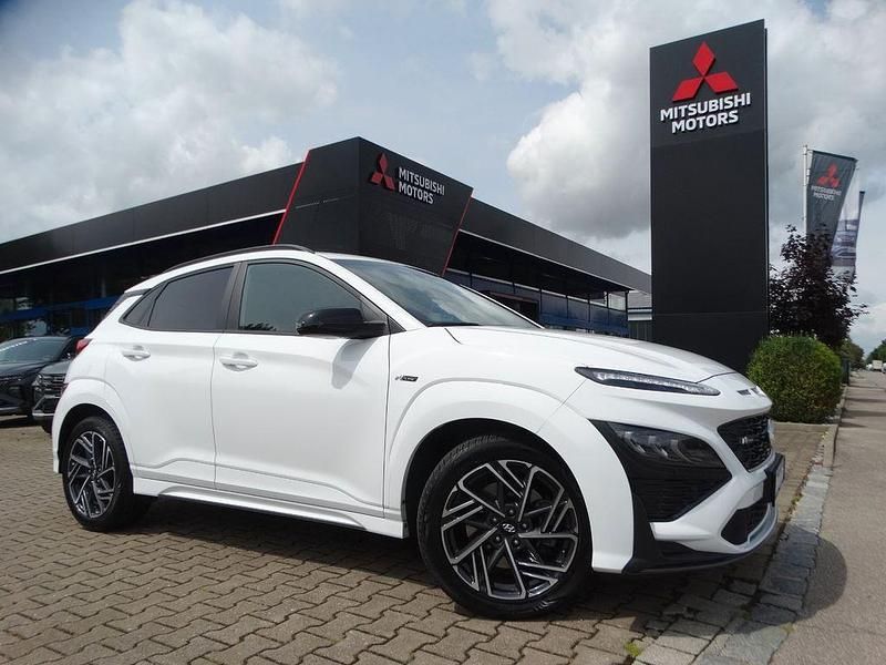 Weiß Gebraucht 2021 Hyundai Kona N Line SUV | 23.790 € (Fairer Preis) - Bild 1/4