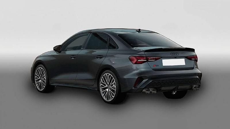 Gebraucht Audi S3 333 PS (244 kW) 2024 Grau Limousine