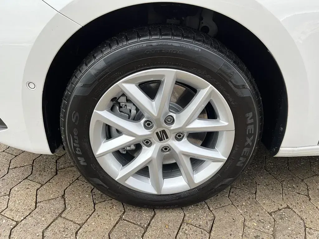 Gebraucht Seat Leon Style 150 PS (110 kW) 2022 Weiß Kombi