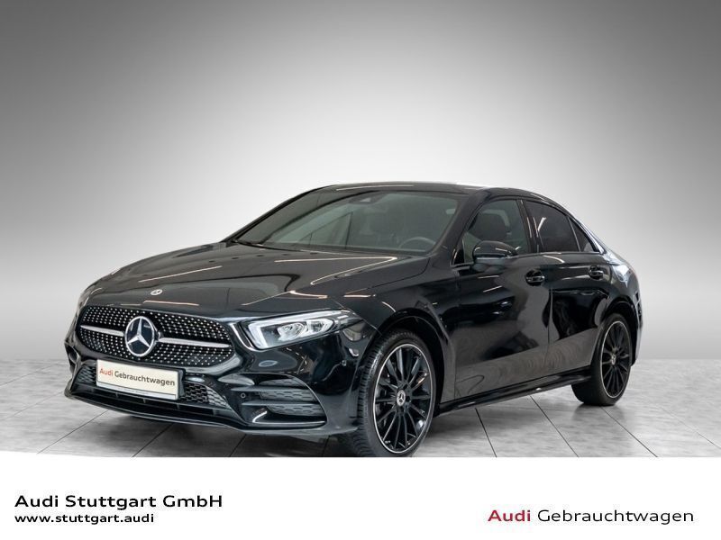 Nachtschwarz Gebraucht 2022 Mercedes A250 AMG line Limousine | 25.940 € (Guter Preis) - Bild 1/4