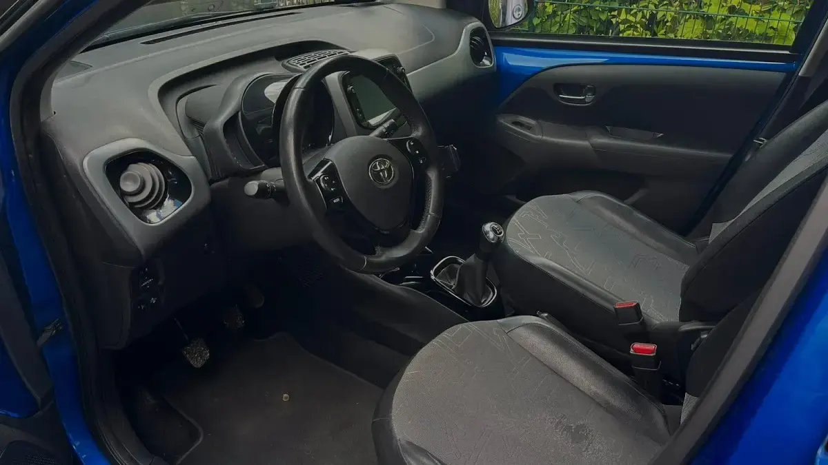 Gebraucht Toyota Aygo 72 PS (52 kW) 2019 Blau Kleinwagen
