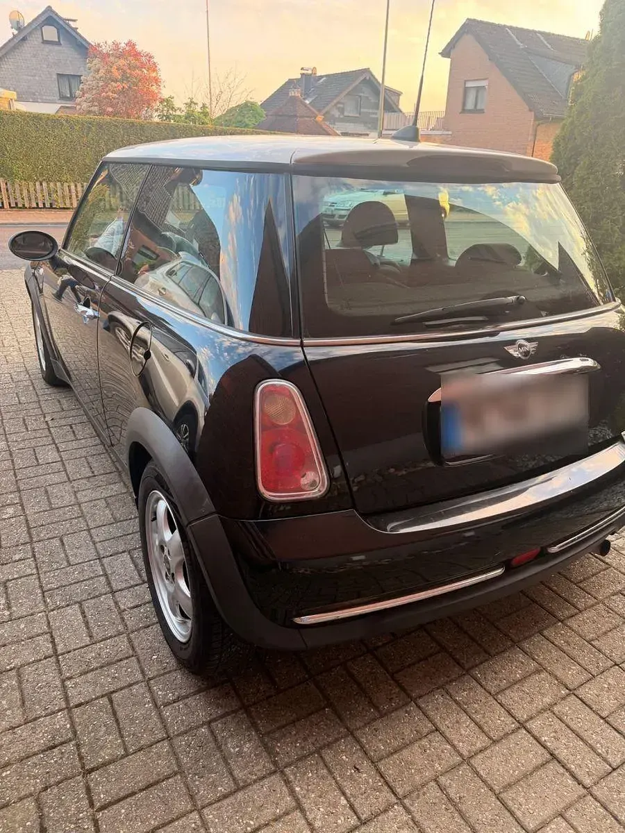 Używany Mini Cooper 116 KM (85 kW) 2006 Czarny Hatchback