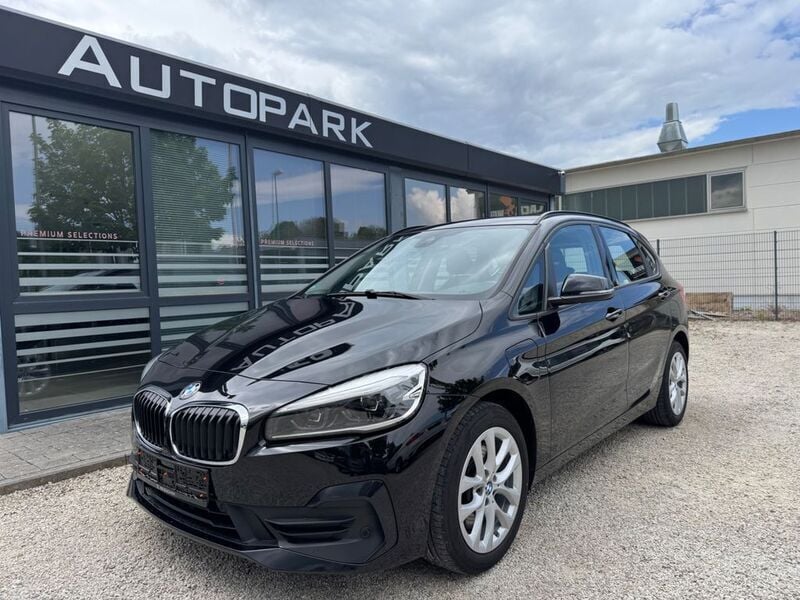 Schwarz Gebraucht 2020 BMW 225 Active Tourer Advantage Van / Kleinbus | 11.900 € (Guter Preis) - Bild 1/4