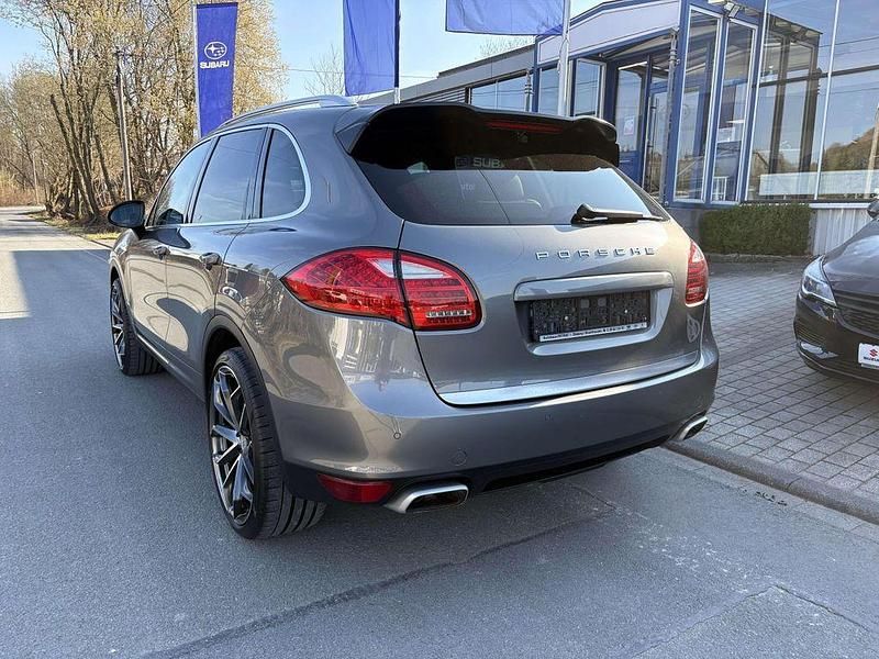 Gebraucht Porsche Cayenne 245 PS (180 kW) 2014 Meteorgraumetallic SUV