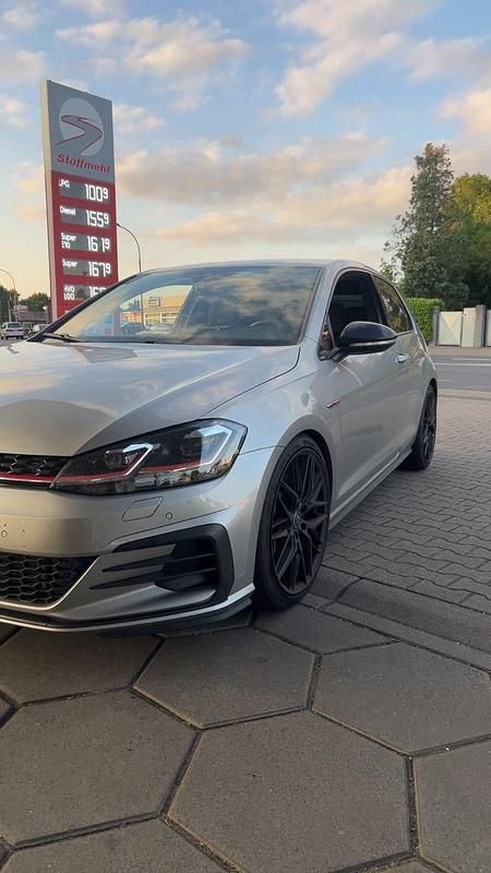 Gebraucht VW Golf GTI 245 PS (180 kW) 2018 Silber Coupé