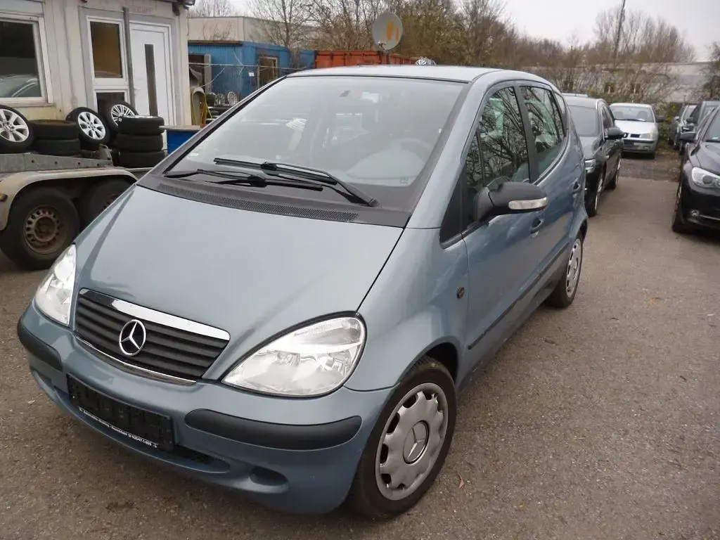 Gebraucht Mercedes A140 Classic 82 PS (60 kW) 2003 Blau Limousine