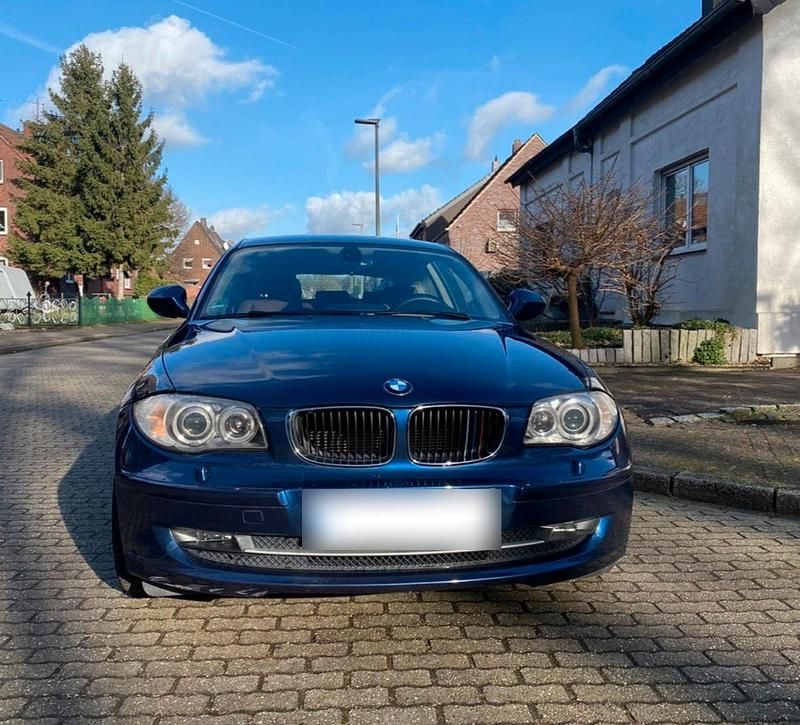 Gebraucht BMW 116 122 PS (89 kW) 2010 Blau Kleinwagen