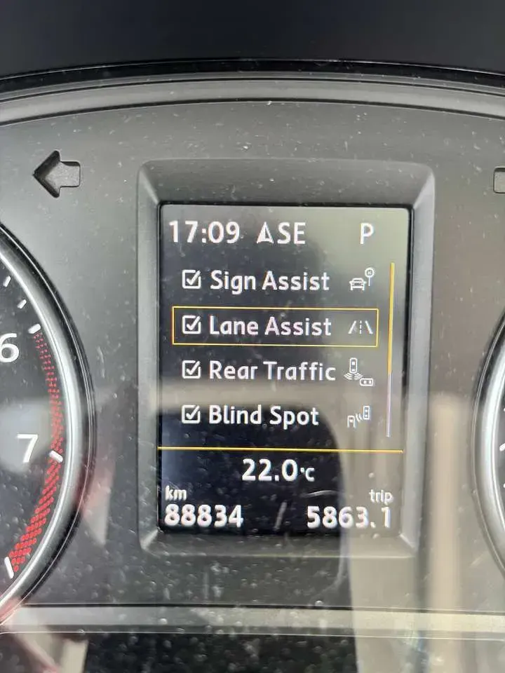 Gebraucht VW Sharan Comfortline 150 PS (110 kW) 2021 Weiß Van / Kleinbus