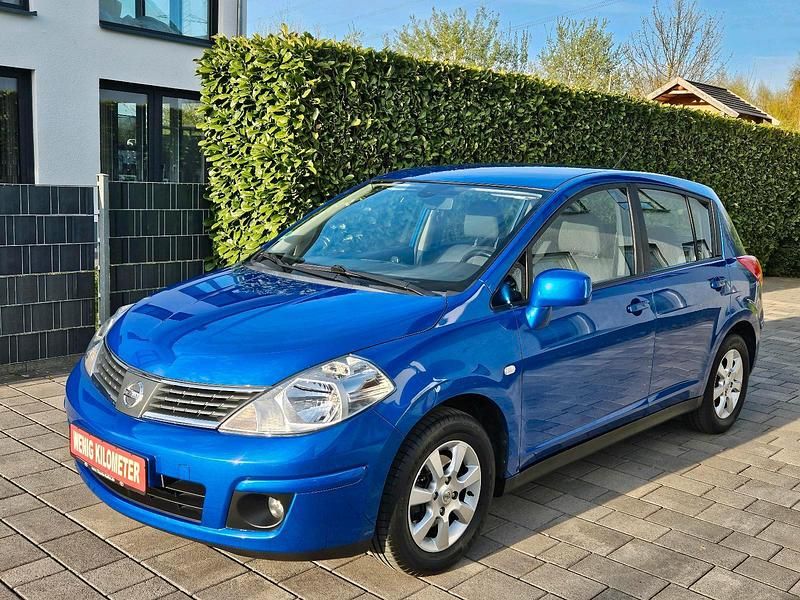 Gebraucht Nissan Tiida Acenta 110 PS (80 kW) 2010 Blau Limousine