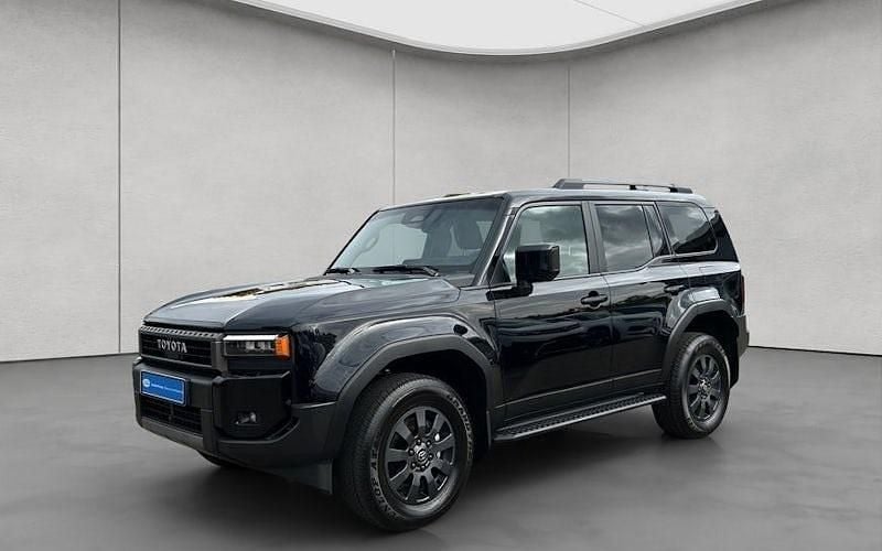Schwarz Gebraucht 2024 Toyota Land Cruiser Executive SUV | 77.950 € (Superpreis) - Bild 1/4