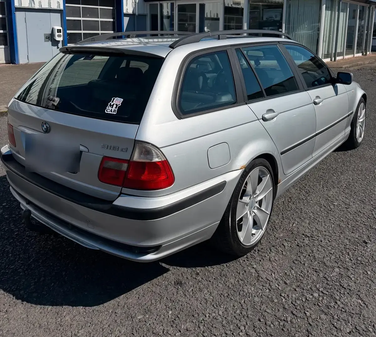 Gebraucht BMW 320 150 PS (110 kW) 2003 Silber Kombi