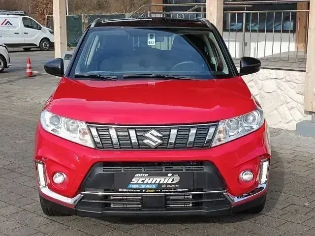 Gebraucht Suzuki Vitara Comfort 140 PS (102 kW) 2019 Rot SUV