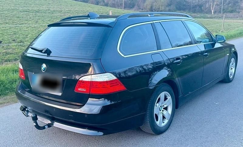 Second-hand BMW 520 163 CP (119 kW) 2010 Negru Break