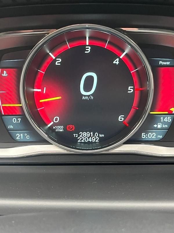 Second-hand Volvo V70 163 CP (119 kW) 2013 Negru Break