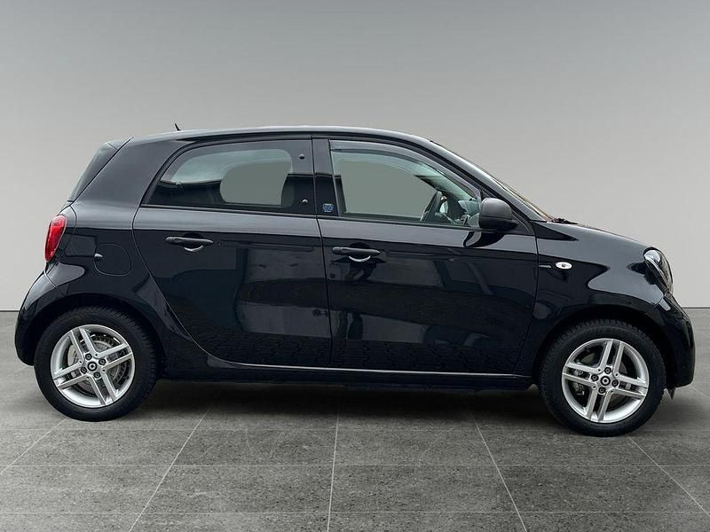 Gebraucht Smart ForFour Electric Drive 60 kW (82 PS) 2021 Schwarz Limousine