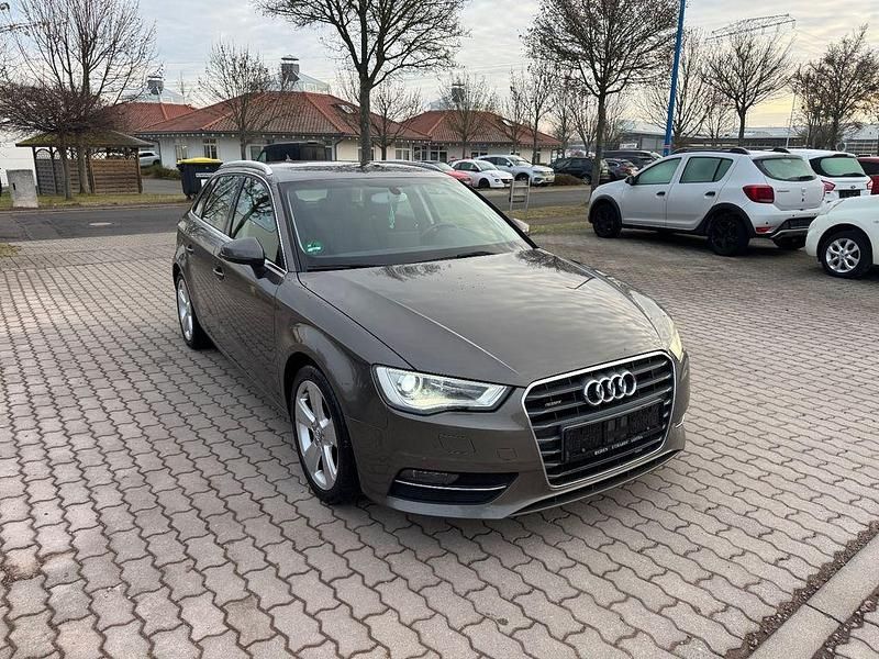 Gebraucht Audi A3 Sport 150 PS (110 kW) 2014 Grau Limousine