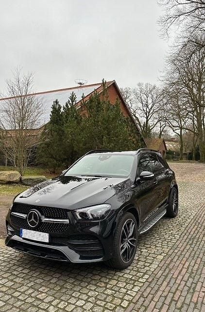 Schwarz Gebraucht 2021 Mercedes GLE580 SUV | 63.500 € (Fairer Preis) - Bild 1/4