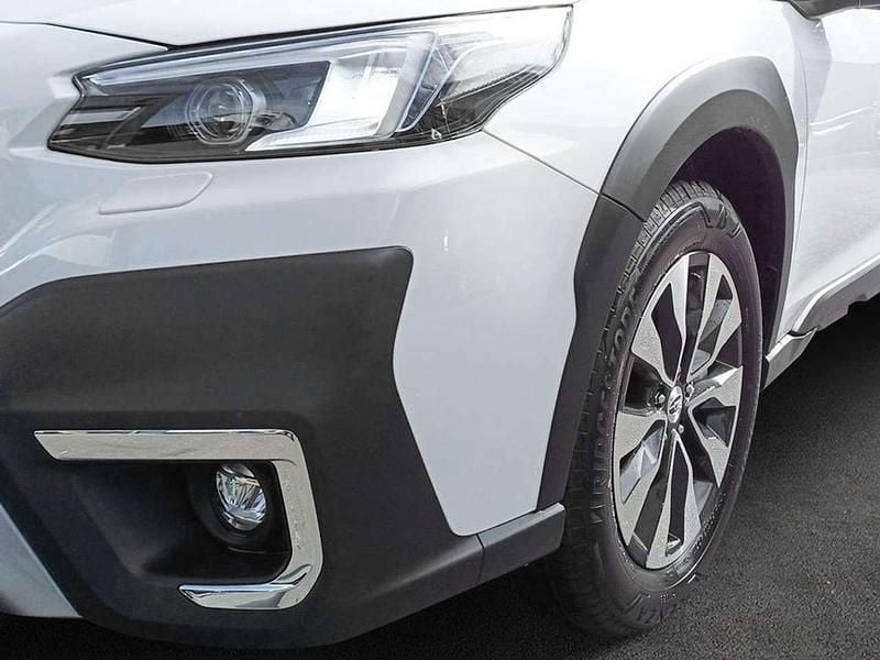 Gebraucht Subaru Outback Platinum 169 PS (124 kW) 2025 Crystal white pearl Kombi