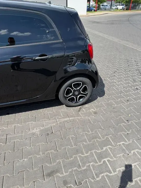 Gebraucht Smart ForFour 90 PS (66 kW) 2018 Schwarz Kleinwagen
