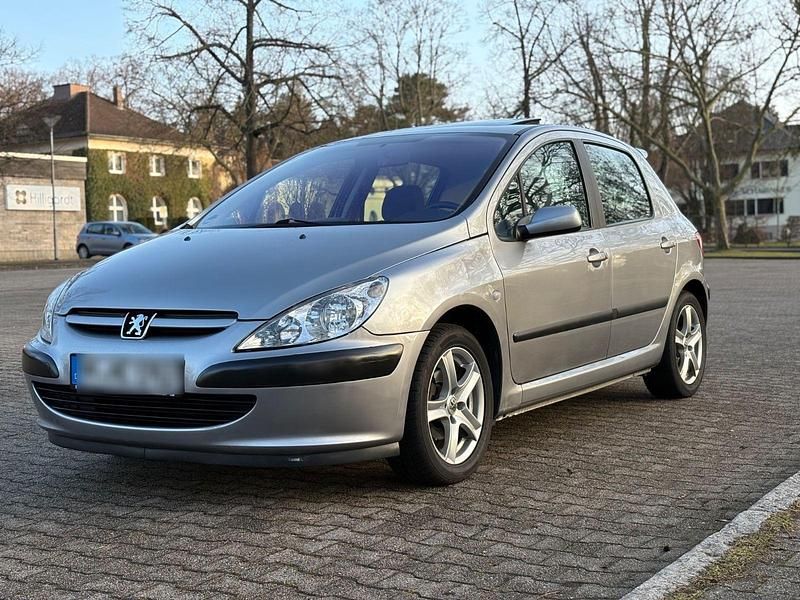 Silber Gebraucht 2003 Peugeot 307 Limousine | 2.700 € (Fairer Preis) - Bild 1/4