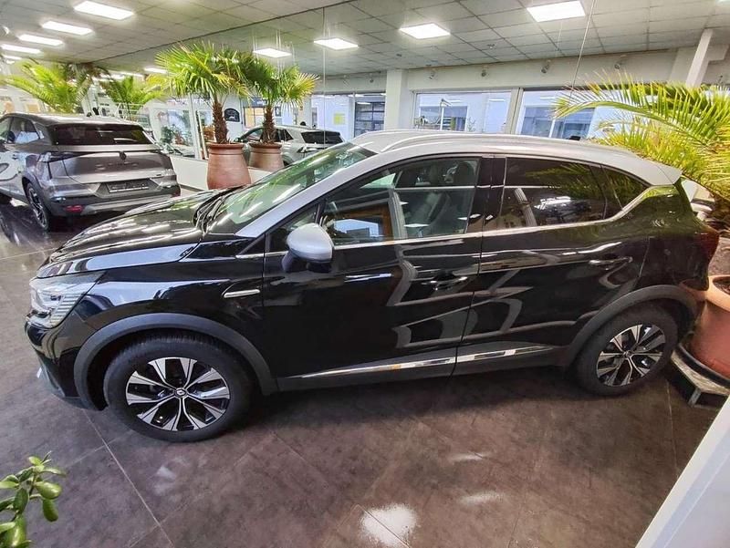Gebraucht Renault Captur Techno 140 PS (102 kW) 2023 Schwarz gng + grau kqa SUV