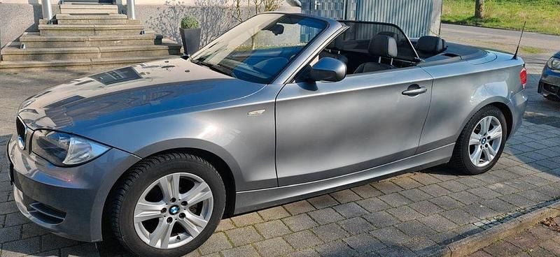 Gebraucht BMW 118 Cabriolet 143 PS (105 kW) 2010 Grau Cabrio