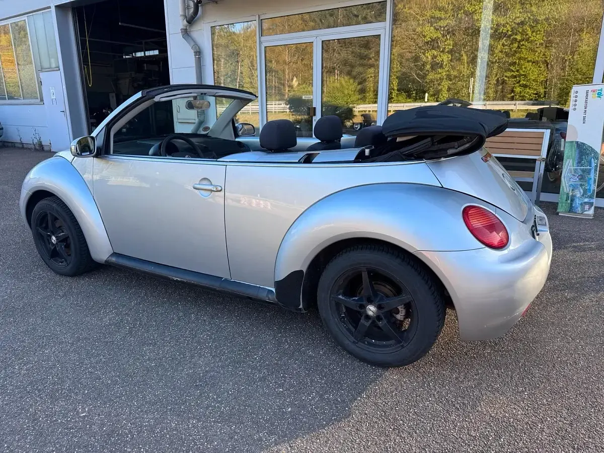 Gebraucht VW New Beetle 75 PS (55 kW) 2003 Kleinwagen