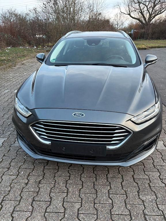 Gebraucht Ford Mondeo Titanium 165 PS (121 kW) 2019 Grau Limousine