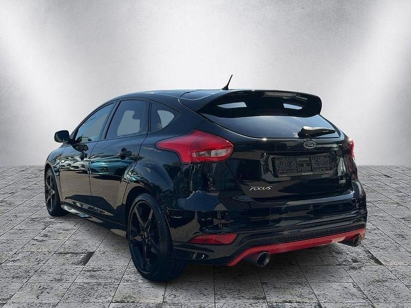 Gebraucht Ford Focus Sport 182 PS (133 kW) 2016 Schwarz Limousine
