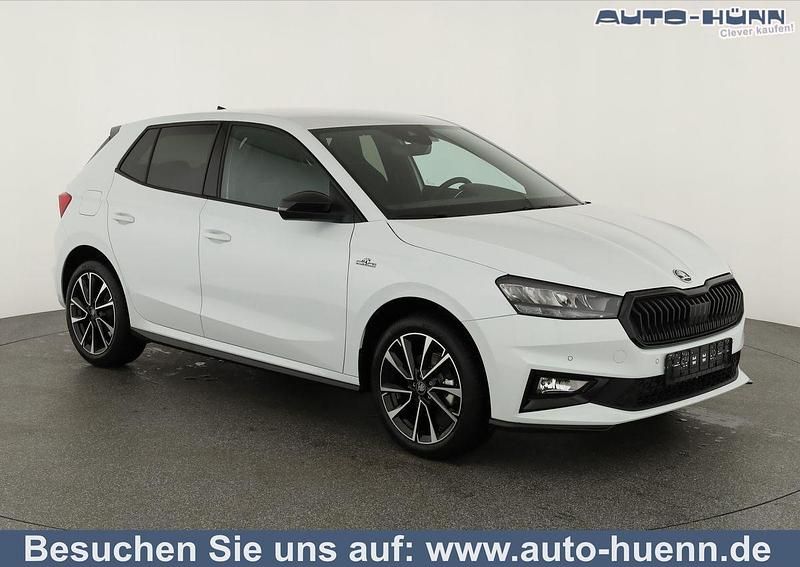 Moonweiß metallic Neu 2025 Skoda Fabia Monte Carlo Limousine | 26.495 € (Fairer Preis) - Bild 1/4