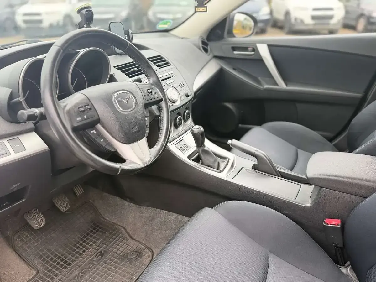 Gebraucht Mazda 3 Active Plus 105 PS (77 kW) 2010 Graphite Kleinwagen