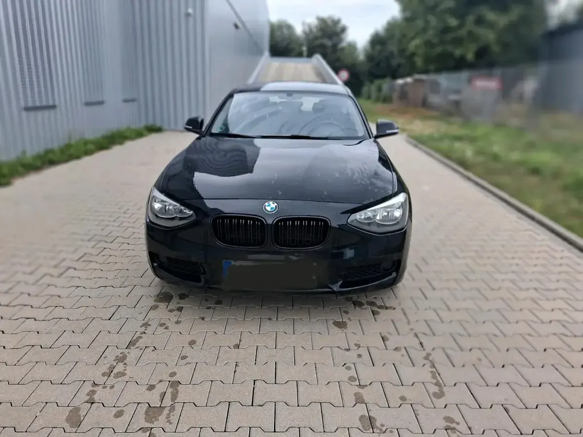 Gebraucht BMW 114 102 PS (75 kW) 2012 Schwarz Kleinwagen