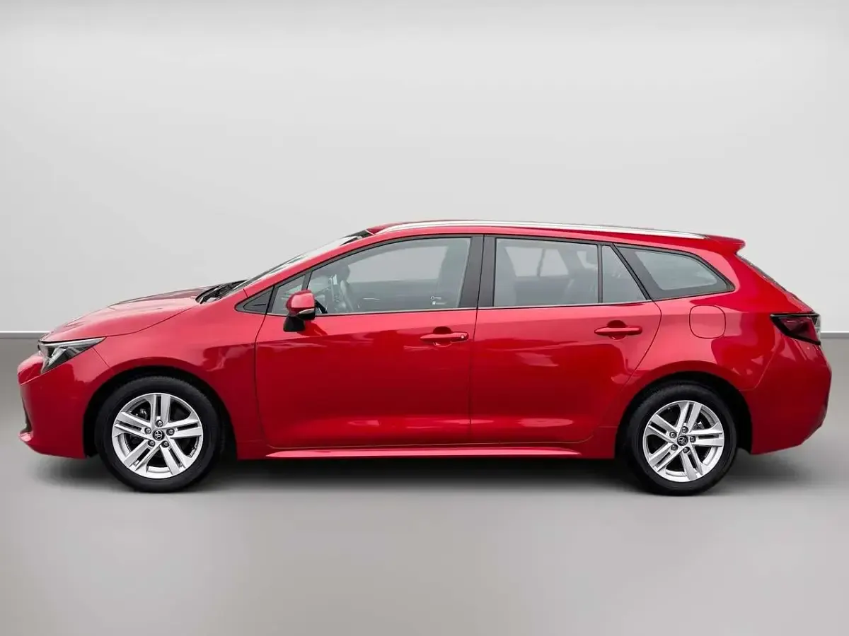 Gebraucht Toyota Corolla Comfort 122 PS (89 kW) 2020 Emotional rot Kombi