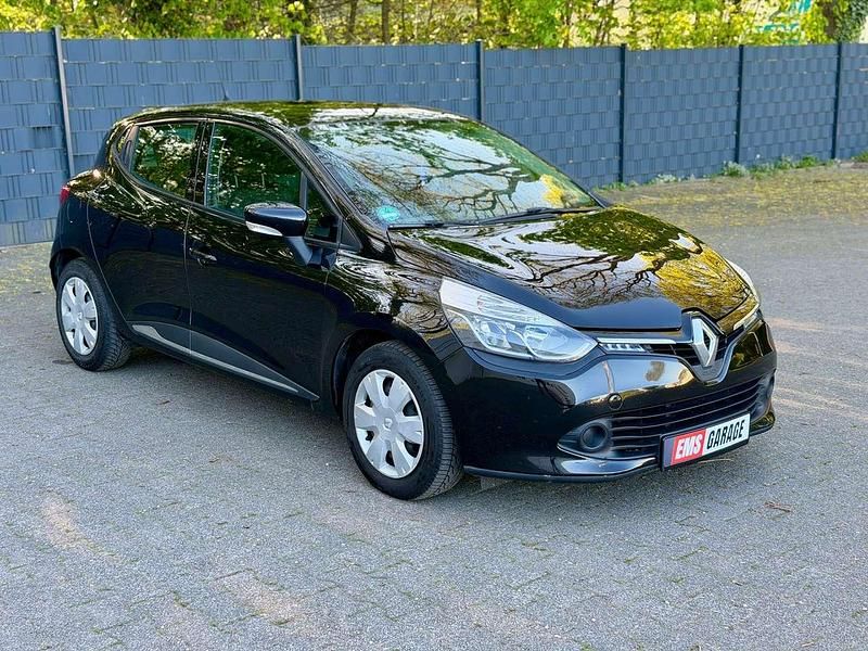 Gebraucht Renault Clio IV Dynamique 90 PS (66 kW) 2015 Sternenschwarz Kleinwagen