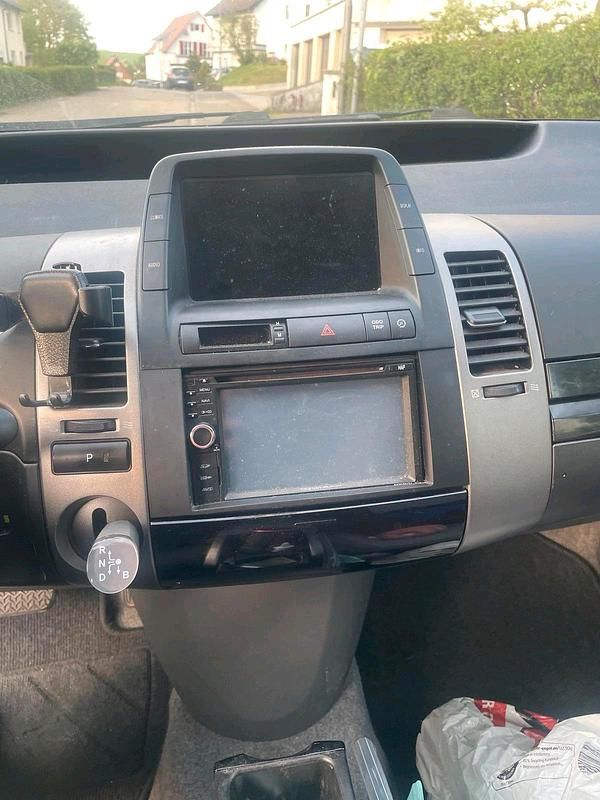 Second-hand Toyota Prius 2005 Gri Hatchback