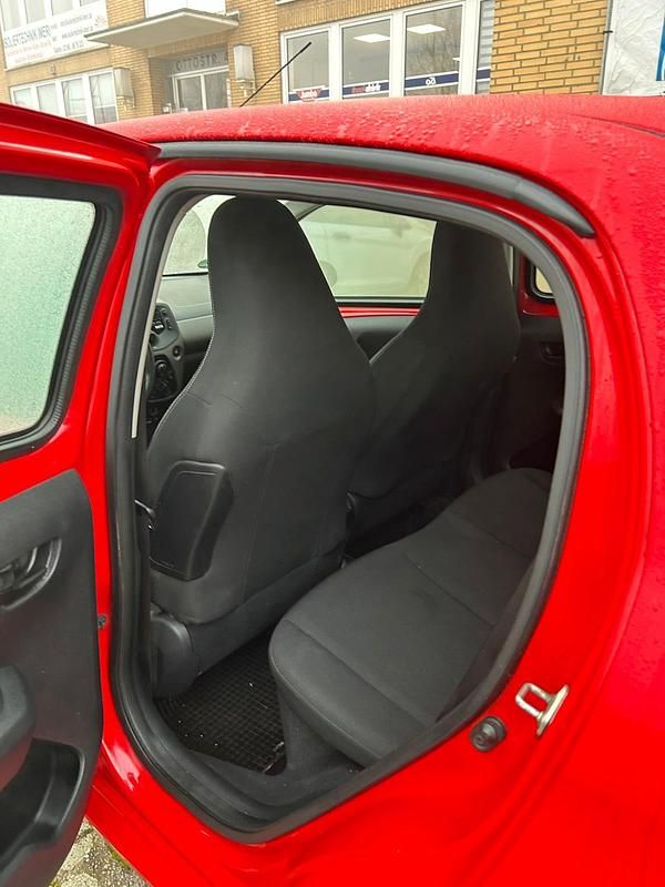 Gebraucht Peugeot 108 53 PS (38 kW) 2021 Rot Kleinwagen