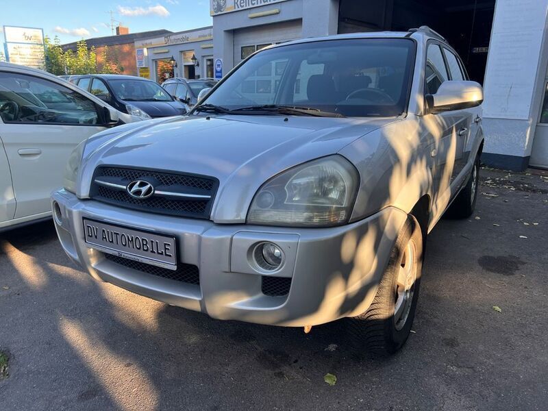 Silber Gebraucht 2007 Hyundai Tucson GLS SUV | 2.350 € (Guter Preis) - Bild 1/4
