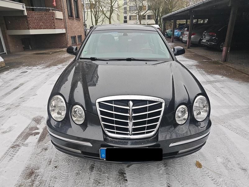 Grau Gebraucht 2006 Kia Opirus Limousine | 2.200 € - Bild 1/4