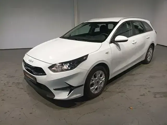 Gebraucht Kia Ceed Vision 160 PS (117 kW) 2022 Weiß Kleinwagen