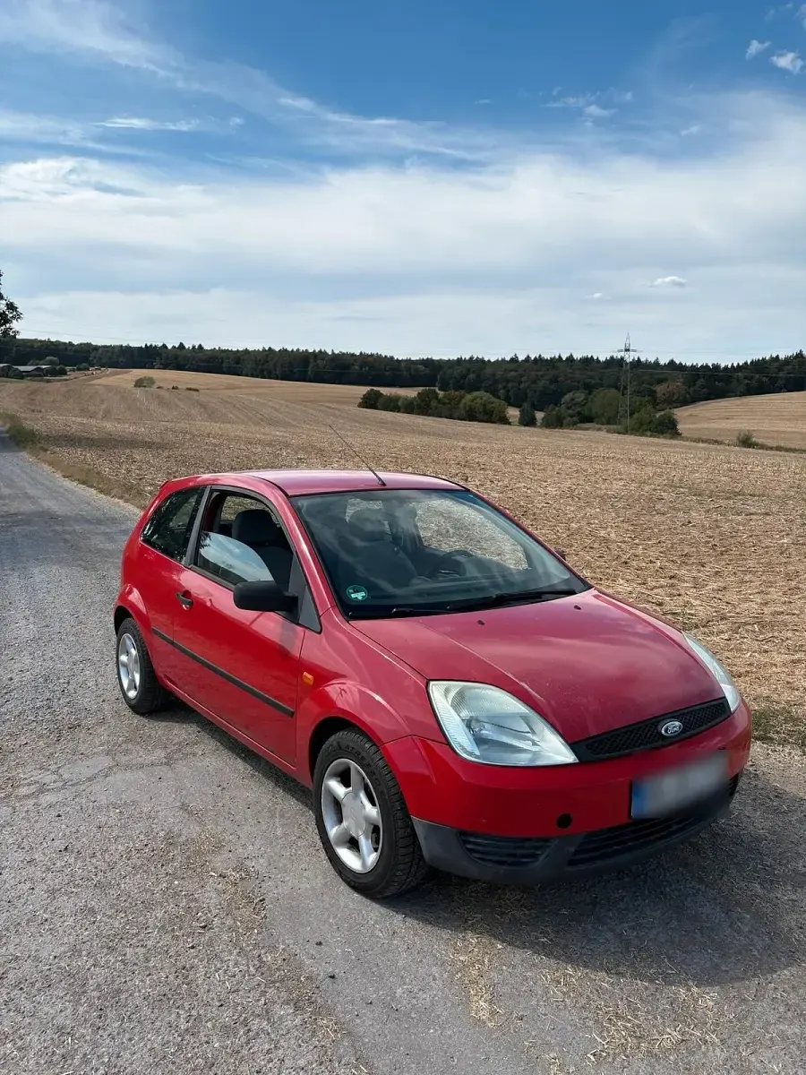 Gebraucht Ford Fiesta 60 PS (44 kW) 2003 Rot Kleinwagen